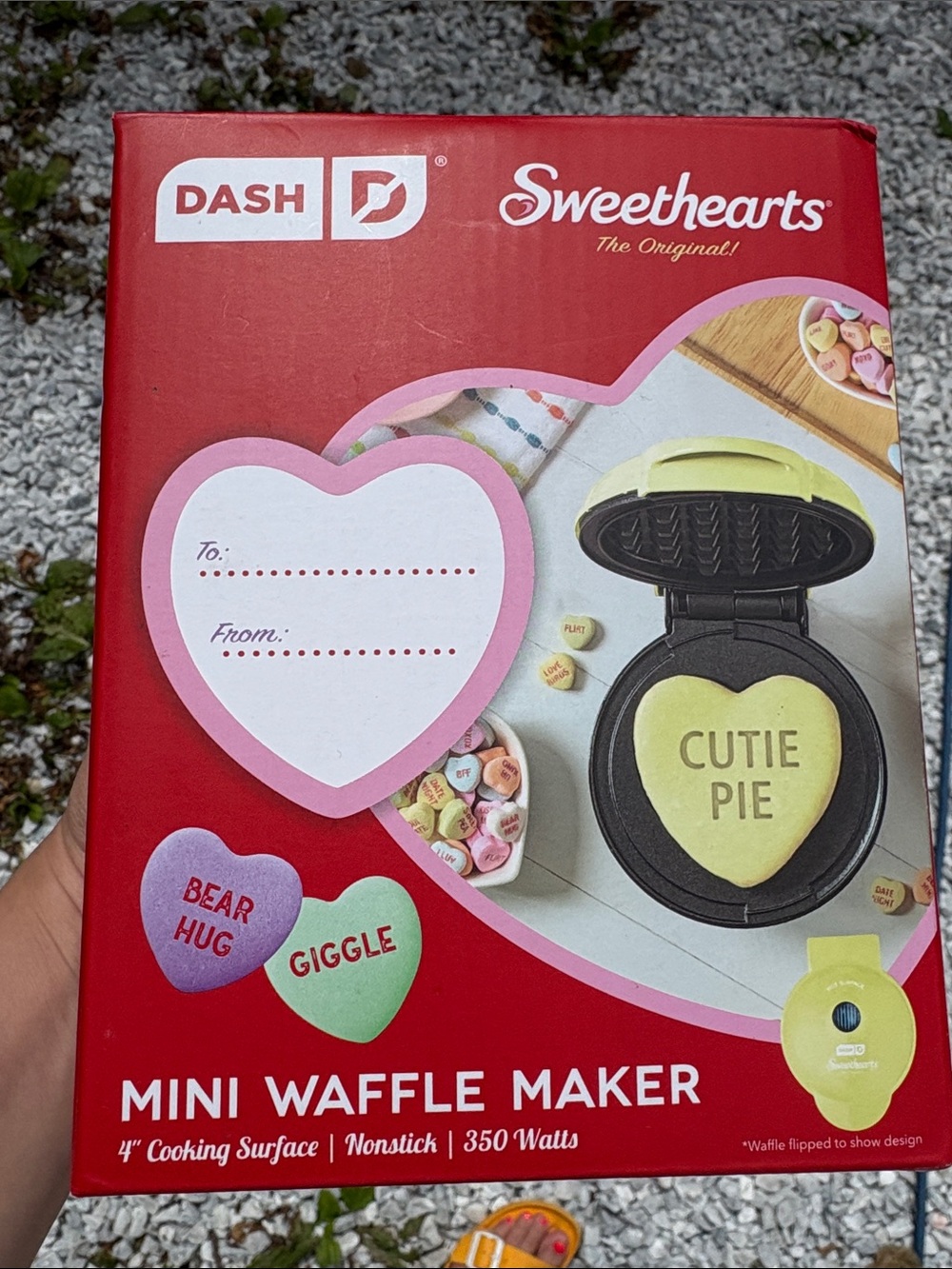 Dash Sweethearts Mini Waffle Maker in Yellow